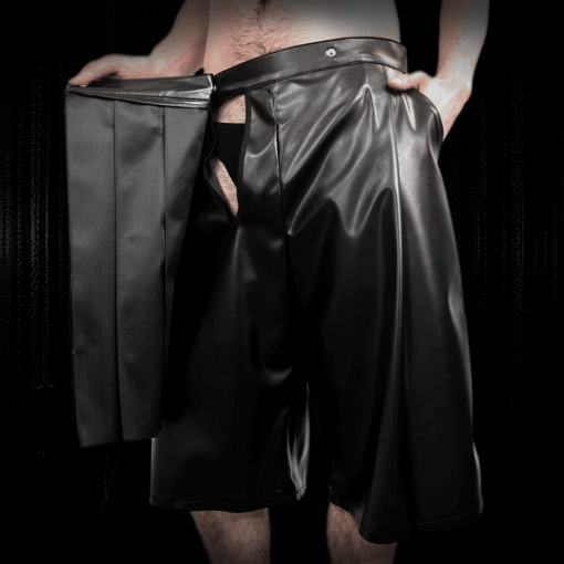 Alternative view of Bermuda Shorts KRUZ mit Faltendetail