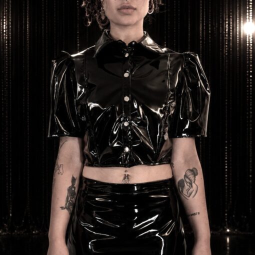 black glossy cropped