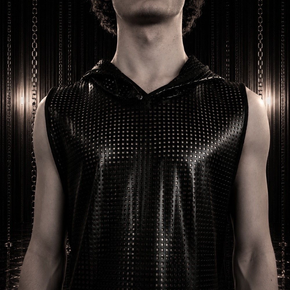 Hoodie Tanktop schwarz – Perforiertes Kunstleder – Bild 3