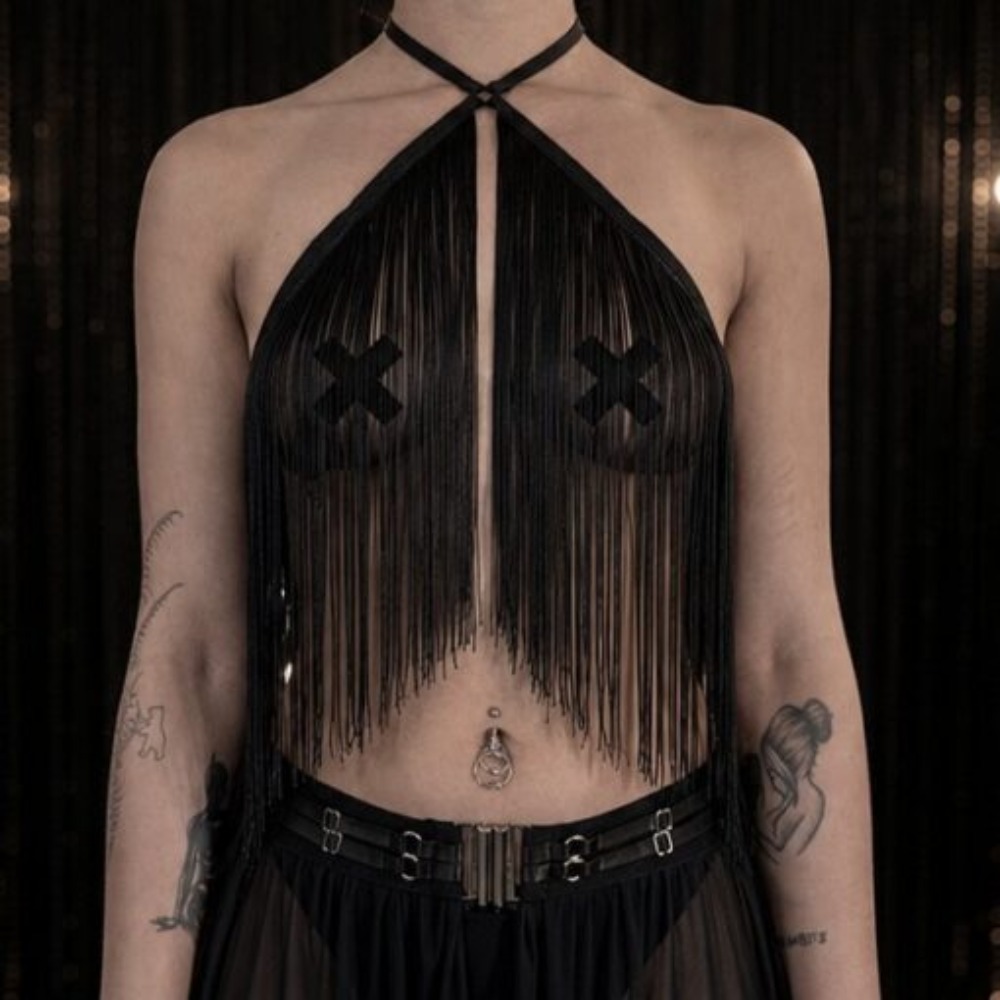 schwarzes fringe top neckholder