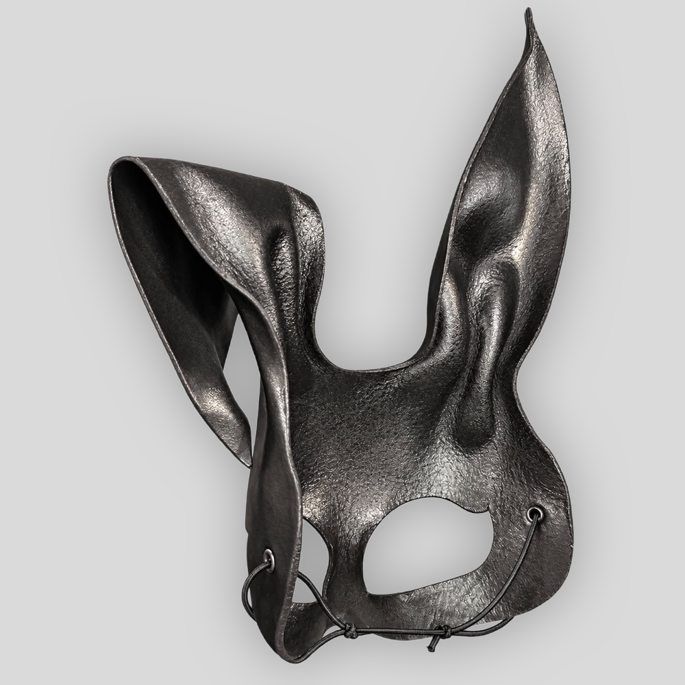 Echtledermaske Bunny SCHWARZ mit hängendem Ohr – Bild 5