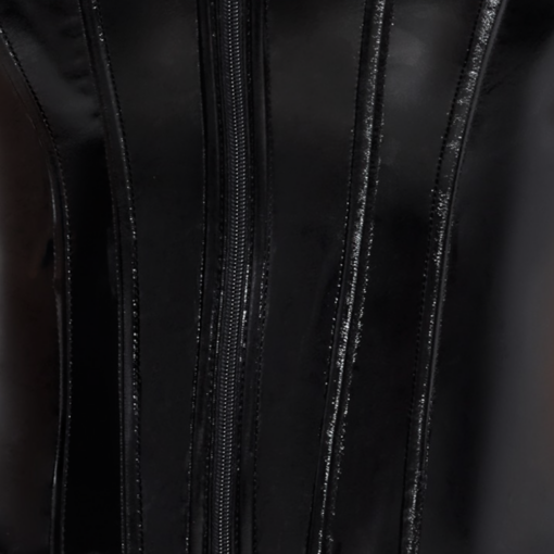 Schwarzes glänzendes Lackbustier von Black Level in der Rückansicht